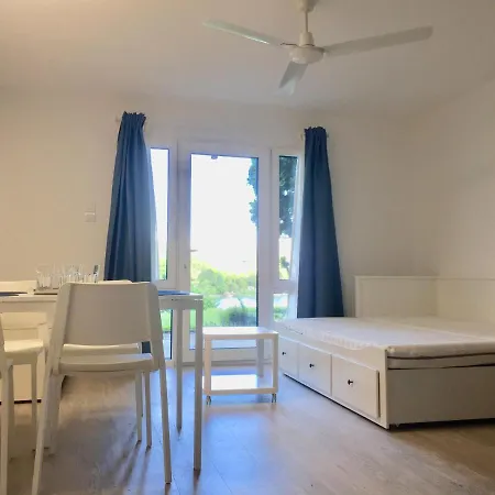 Sweethome Apartman *
